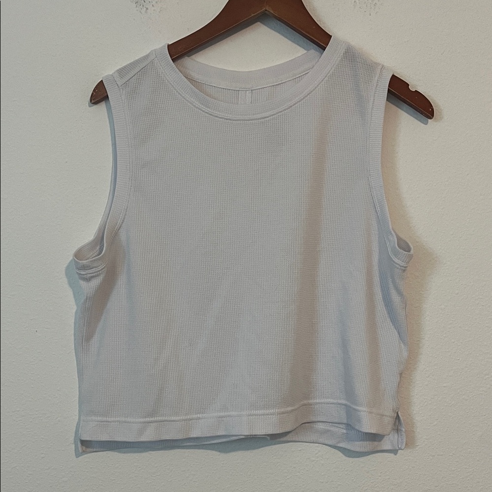 ALL IN MOTION White Boxy Crop Tank Top - Picture 2 of 4